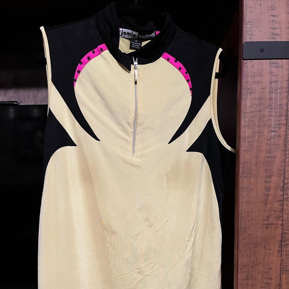 jamie sadock Cream Sleeveless Golf Top with Black Panels & Pink Trim